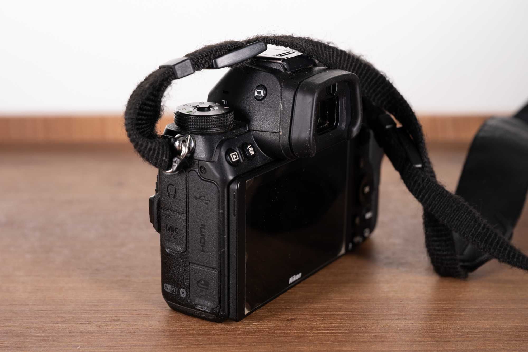 Продавам Nikon Z6 с грип Nikon MB-10.