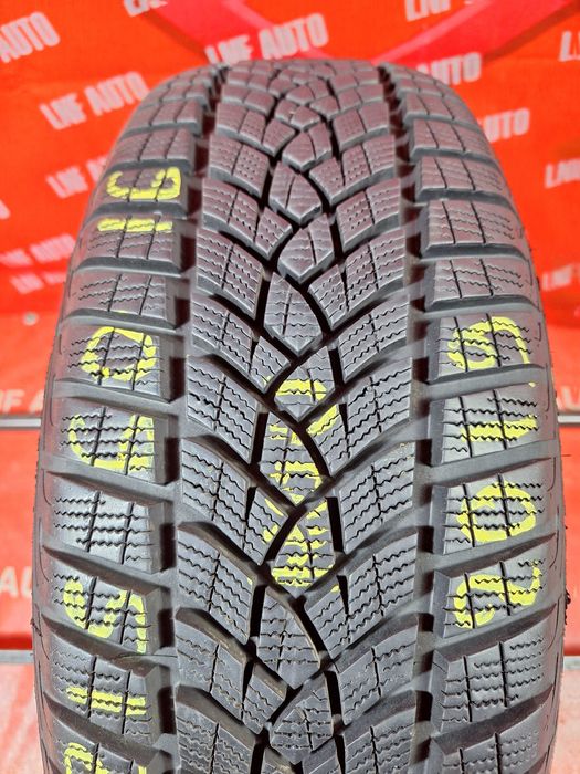 1 Anvelopa de IARNA - 215/60/16 - GoodYear - CA NOUA - DOT 2019 !