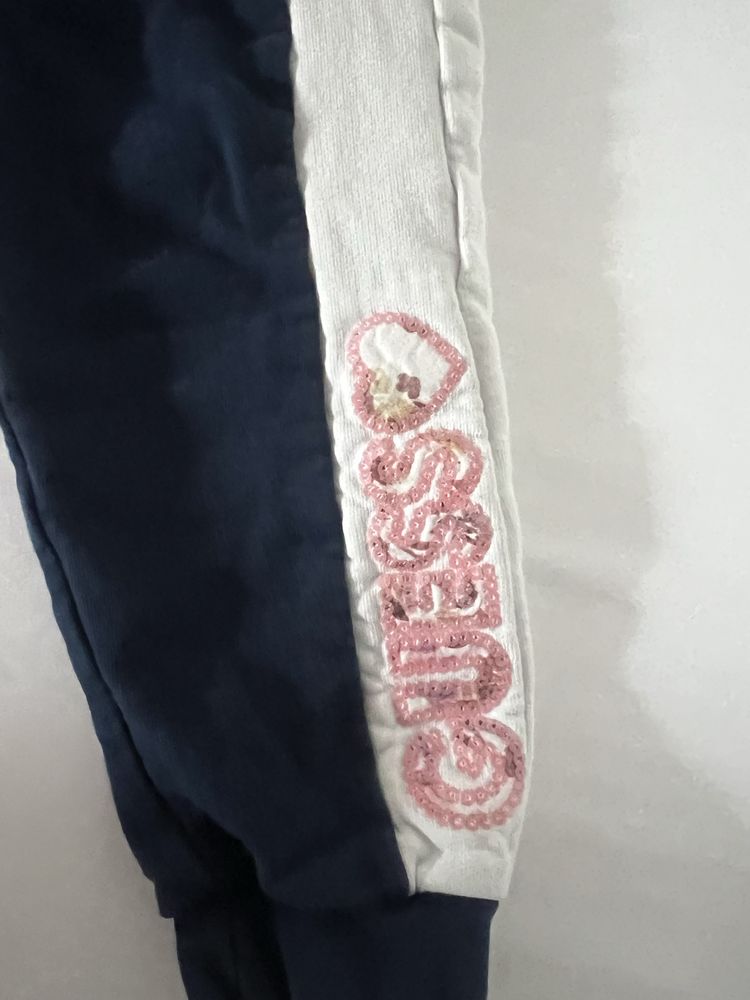 Комплекти и дънки GUESS за момиче 4 г.