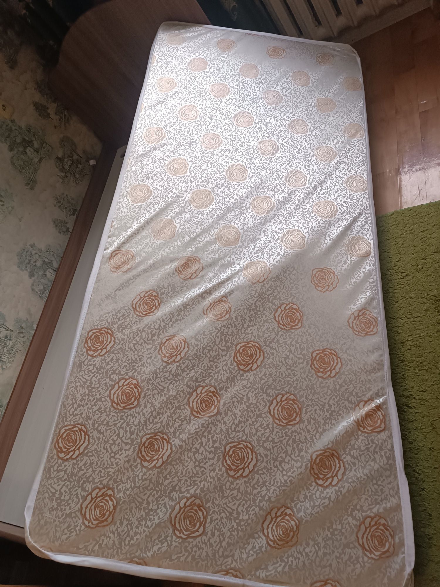 Кровать полуторка