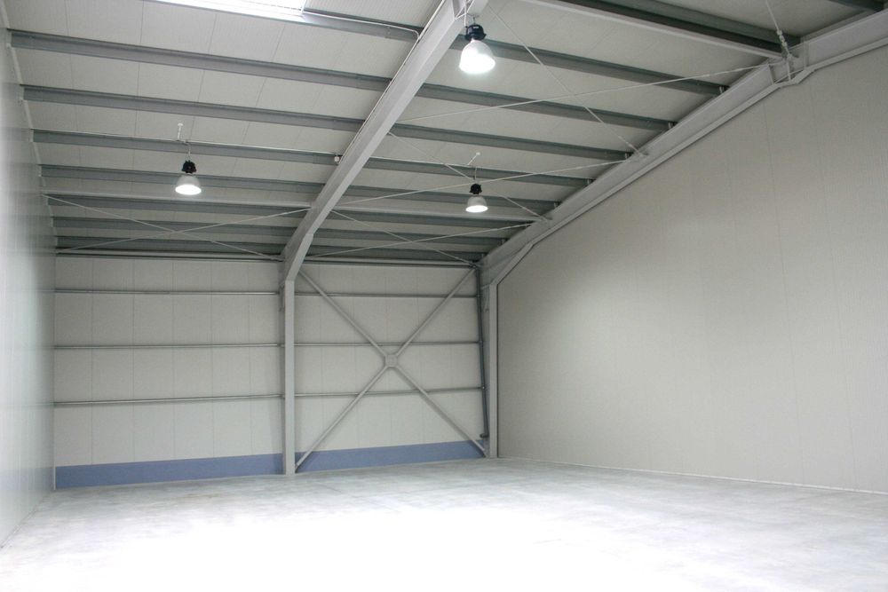 Inchiriez  hala/depozit 425mp Craiova zona FORD