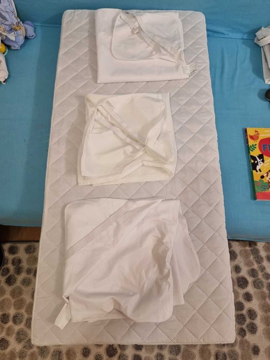 Pachet bebelus: Patut pliabil + saltea cocos + lenjerie patut