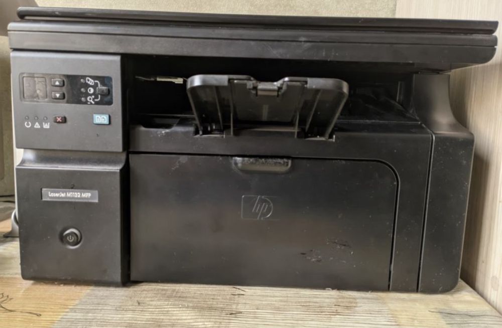 Продаю HP M1132 MFP