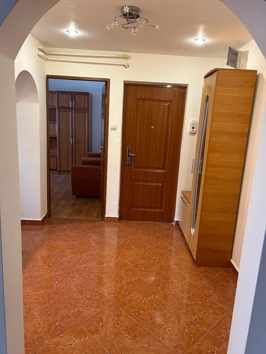 Inchiriez apartament 2 camere  Nord