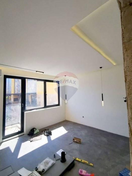 Продава се Тристаен апартамент в Варна, м-т Траката - 92 кв.м за 2109 €/кв.м - Снимка #7