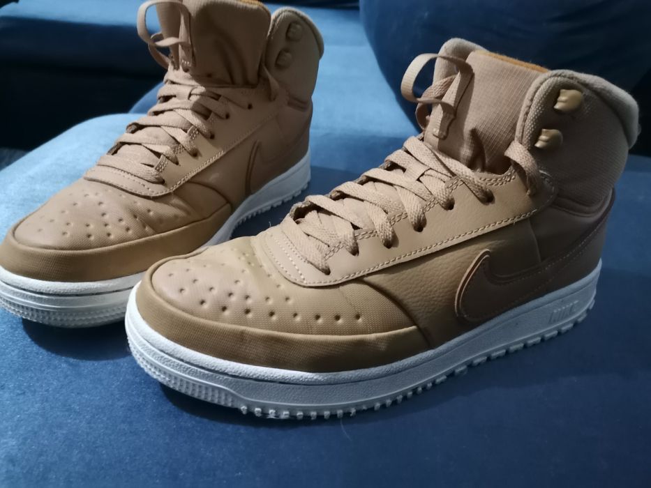 Nike sneakers 43
