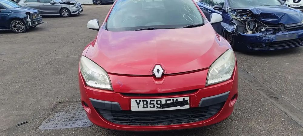 Dezmembrari / Dezmembrez Renault Megane 3 (B95) 1.6 B K4M848 cutie viteze manuala TENNJ