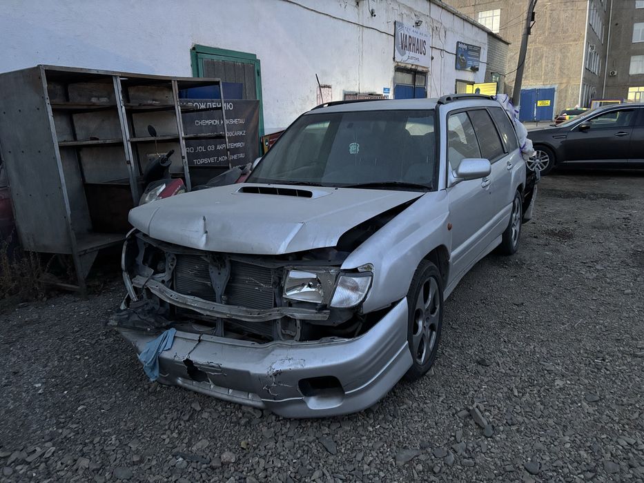 Subaru forester целиком