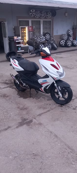 Vând Yamaha Aerox