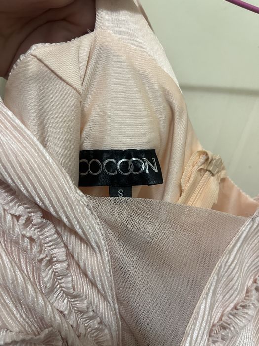 рокля Cocoon Boutique размер S