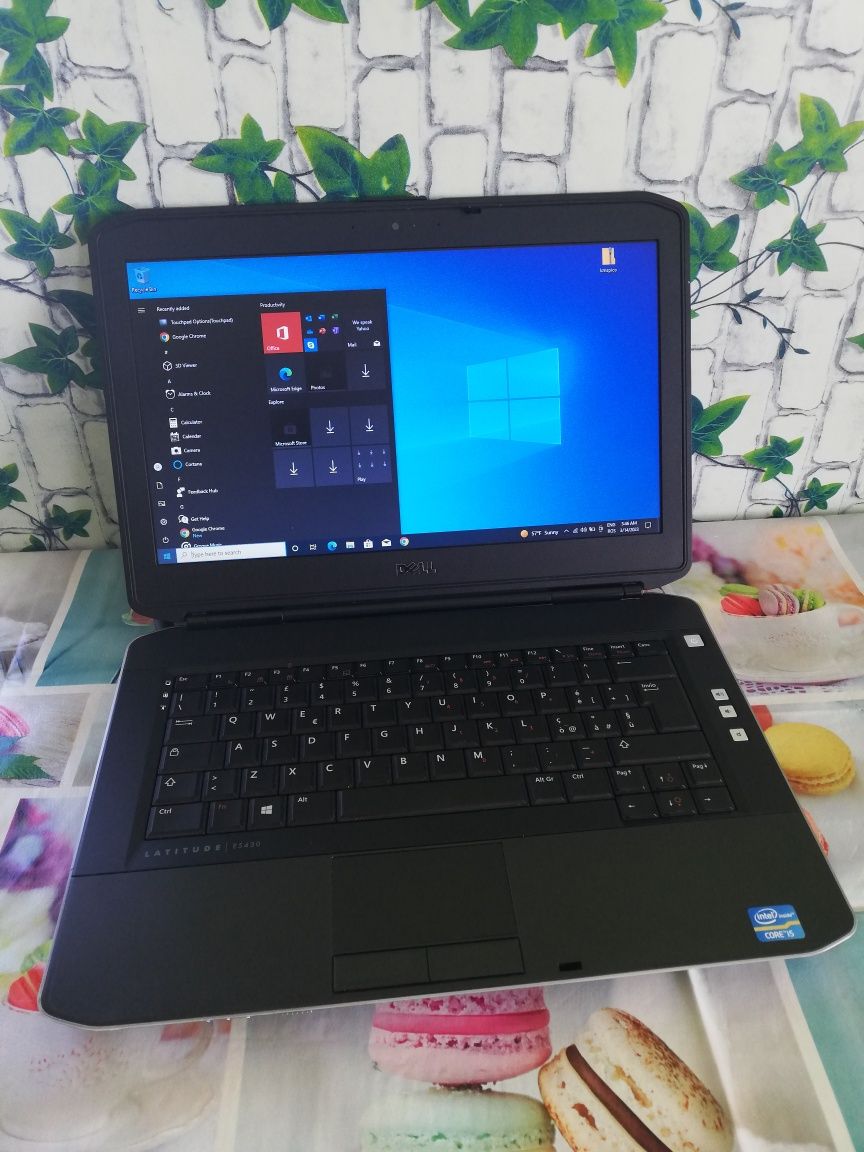 Super Preț! Laptop i5 impecabil Nou! La 350 lei cu încărcător!