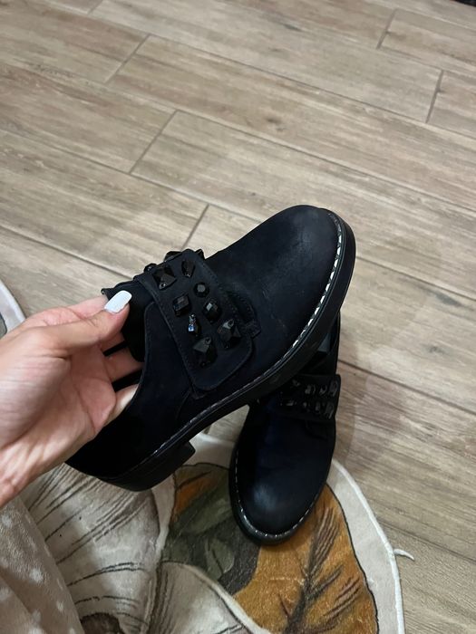 Официални обувки