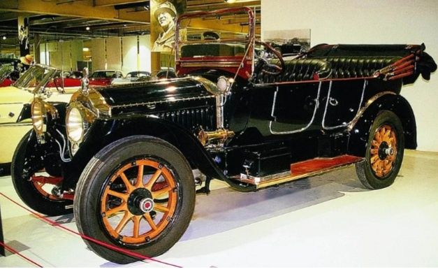 Самая редкий ретро автомобили стартй времён.