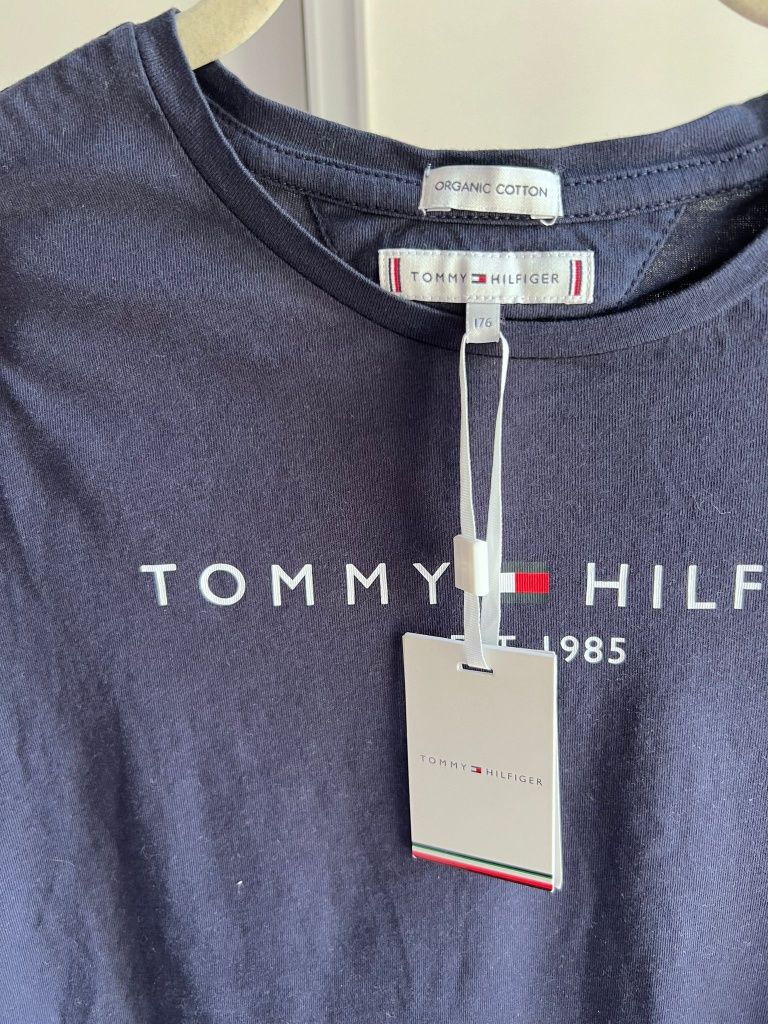 Bluză Tommy Hilfiger măr.176, S