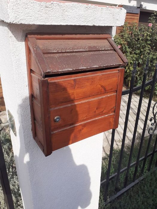 Mobilier gradina cutii postale roaba jardiniere  Banci dulap  B si IF