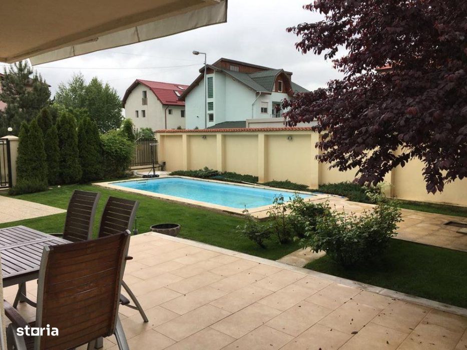 ** Vila cu piscină si teren generos  ** Refugiu privat pentru relaxare