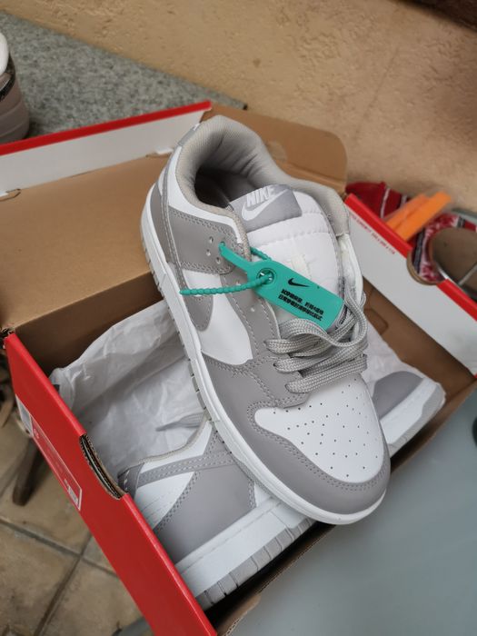 Adidași Nike   nr 38.5 - 39