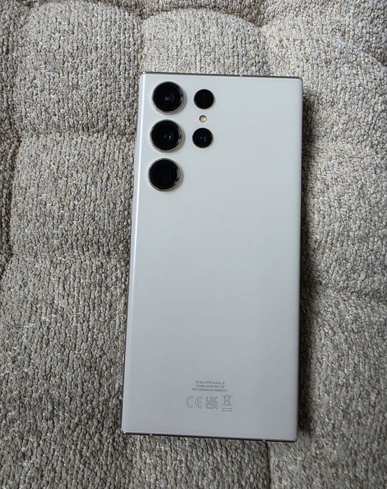 Samsung S23 ULTRA • 256 GB