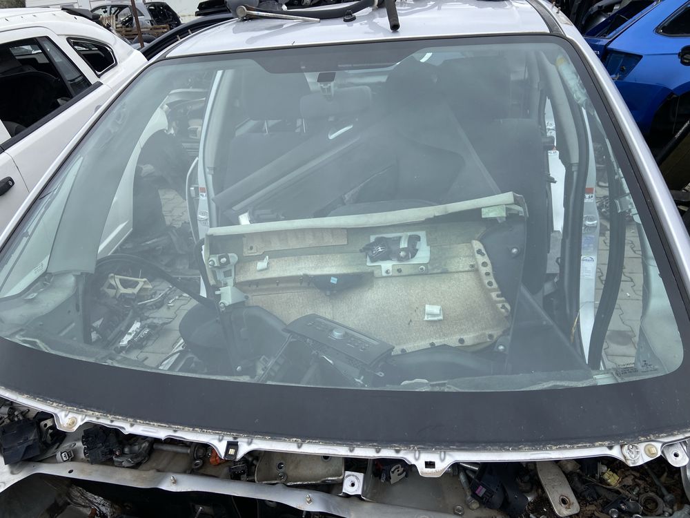 Челно стъкло за Suzuki SX4-2006г
