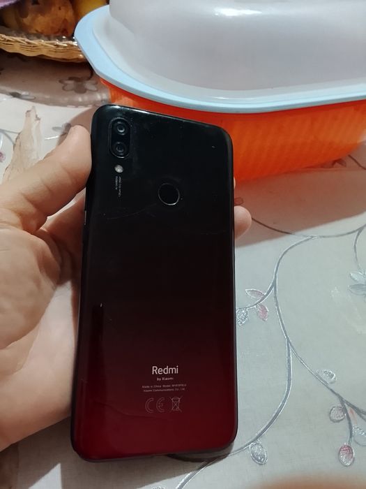 Продам телефон редми 7