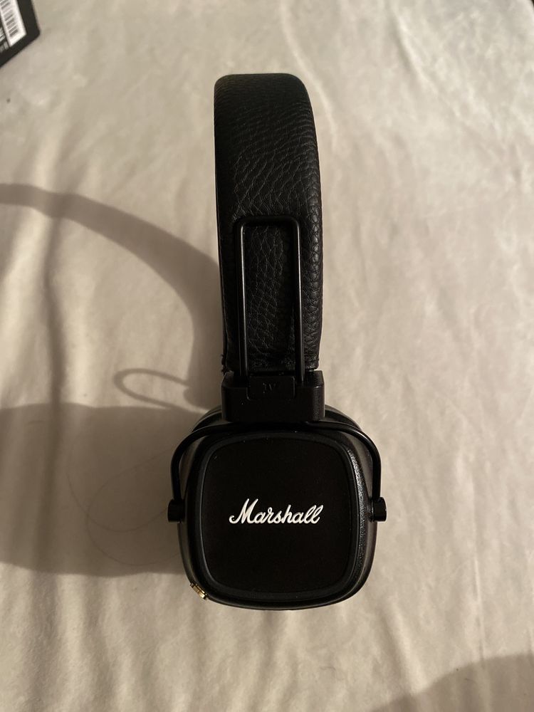 Наушники:Marshall Major 4