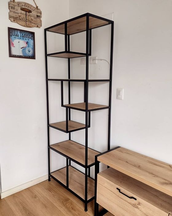 Parta/stol/loft uslubida metalldan yasalgan