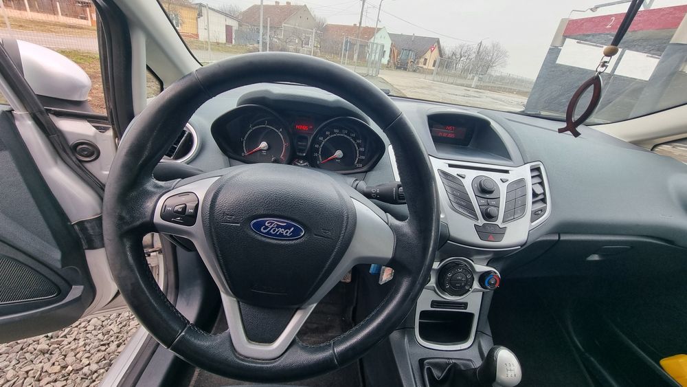 Ford fiesta 1.4 2012