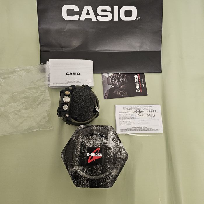 Часовник casio G-shock  GG- В 100