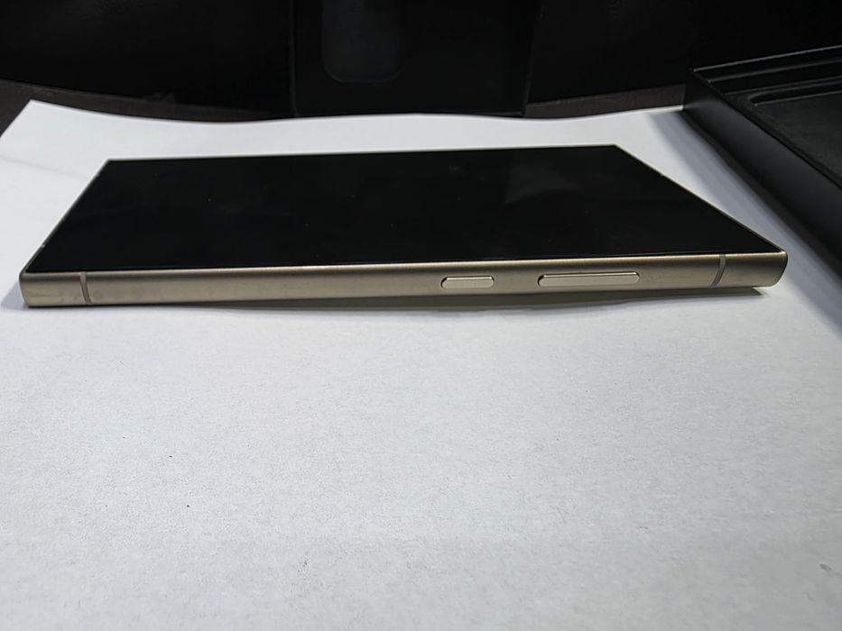 Samsung Galaxy S24 Ultra Titanium Yellow 512GB 12GB RAM Stare EXCELENT