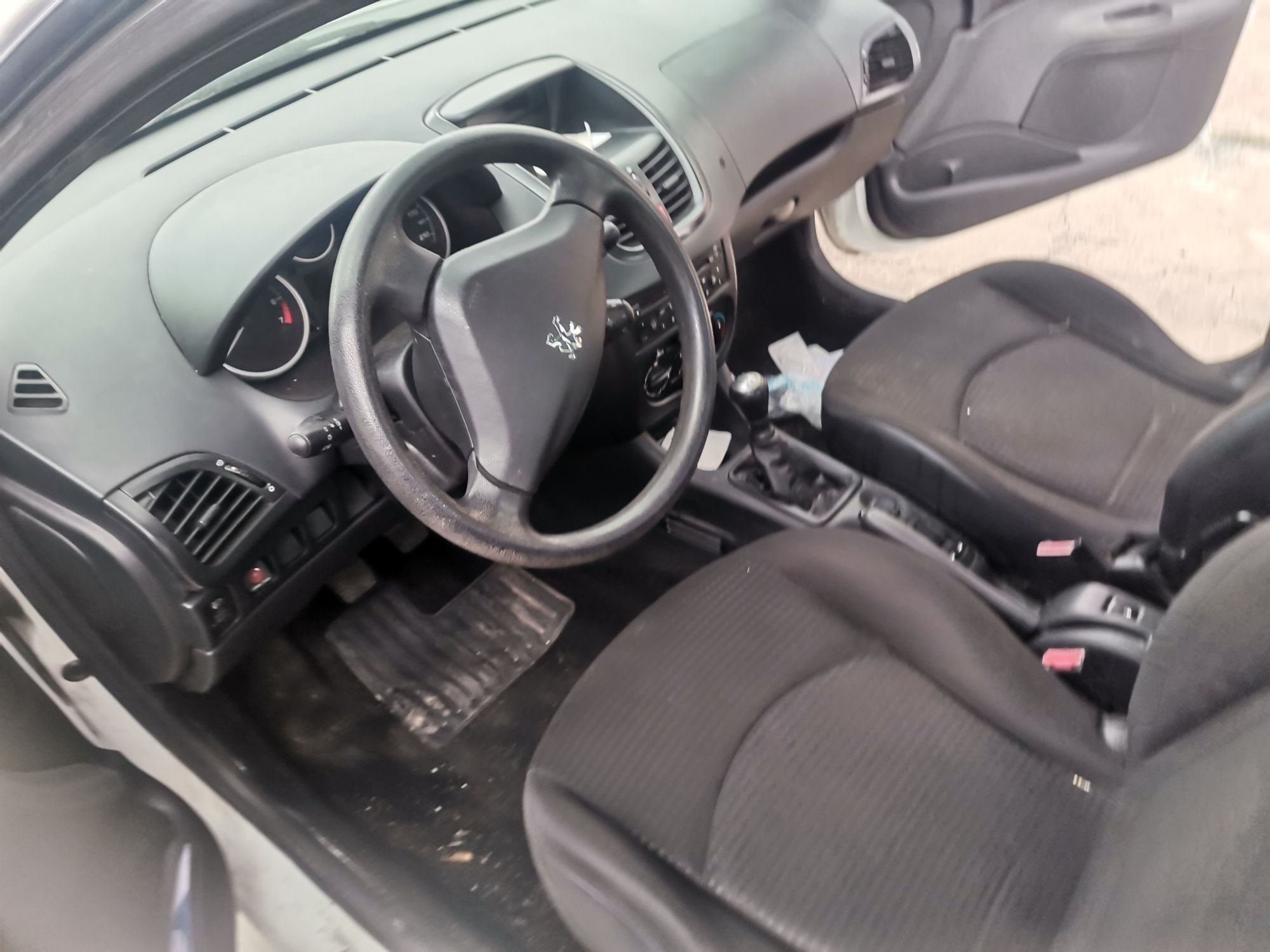 Пежо 206 + плюс peugeot 206+ plus 1.1 hfx 60hp 44kw за части
