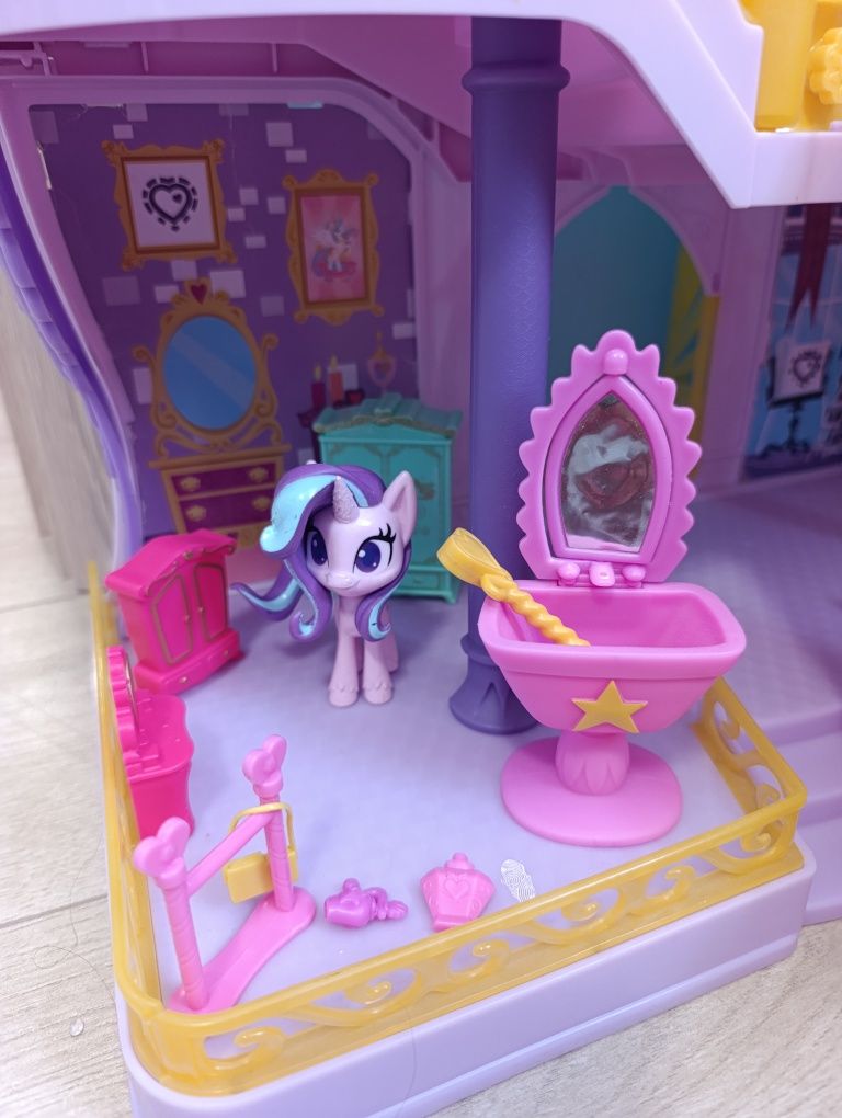 Замък My little pony