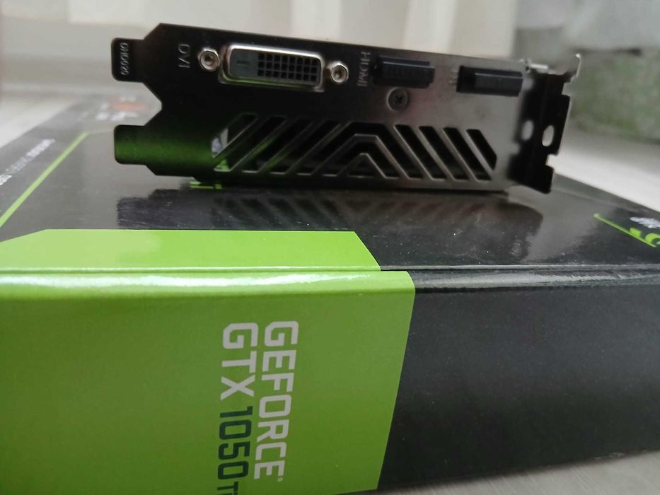 Vând GeForce® GTX 1050 Ti 4GB, stare utilizată