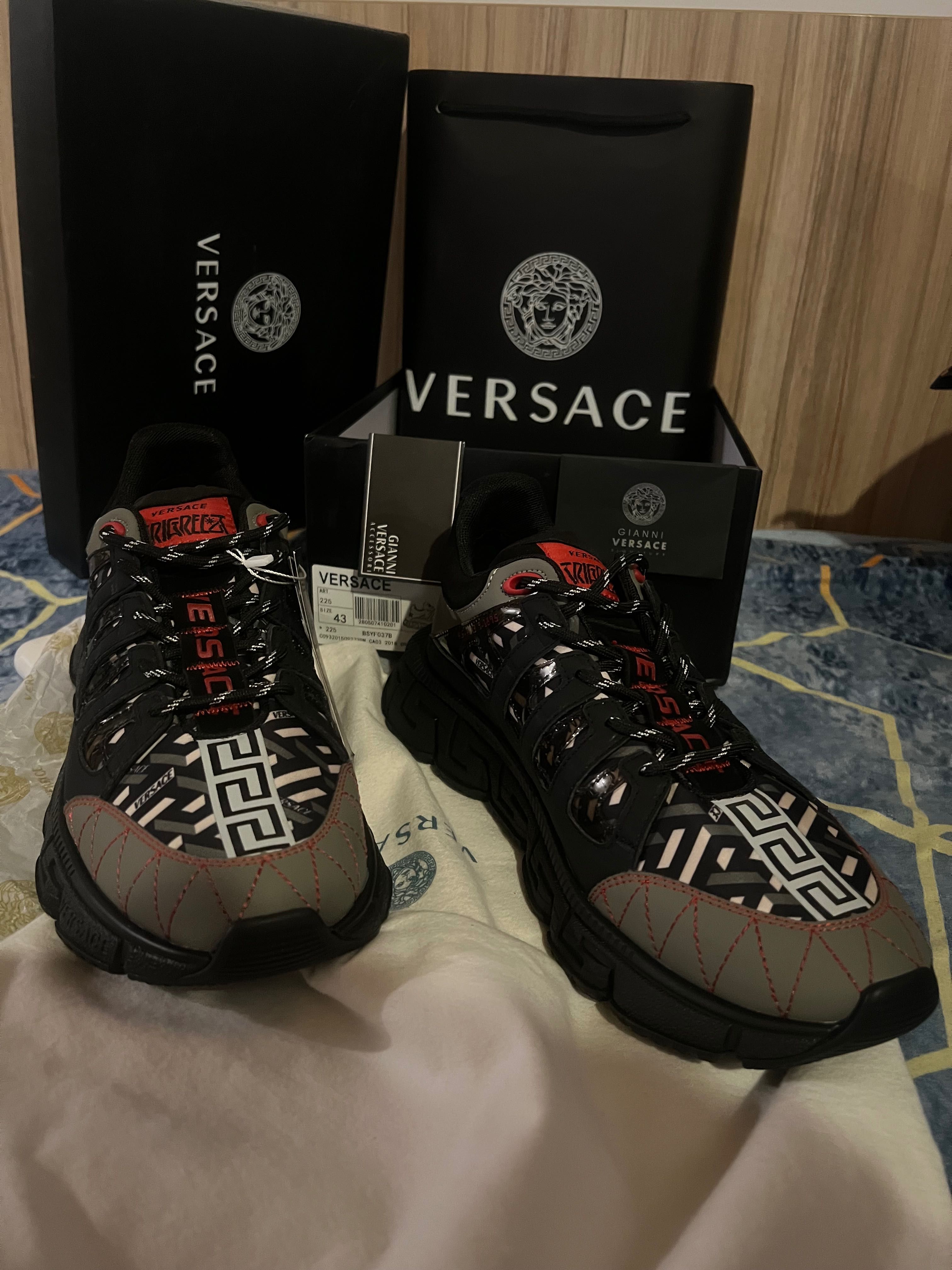 Versace trigreca noi originali