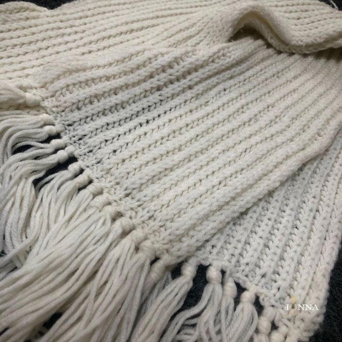 Fular alb -bej pentru femei