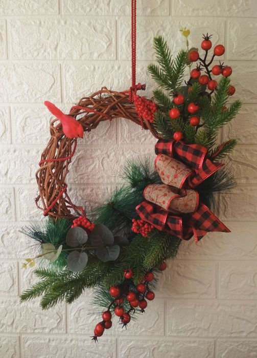 Новогодний венок в эко стиле