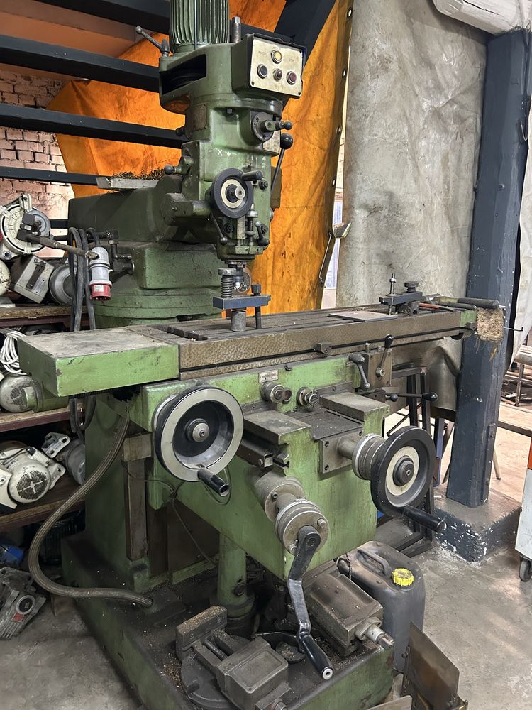 Freza prelucrat metal