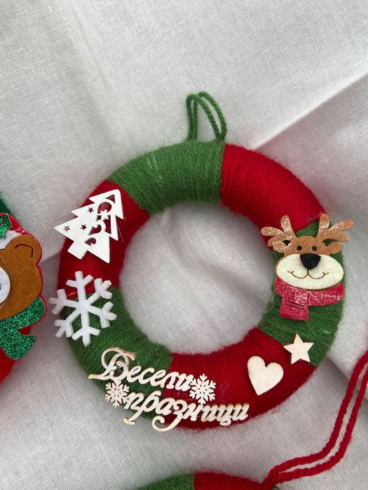 Коледни венци от естествени материали