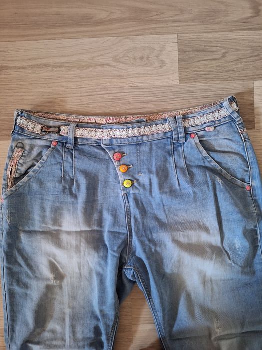 Blugi originali Dsquared, nu Zara, Guess, H&M, Karl
