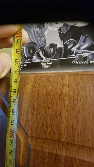 Vand mobila sufragerie