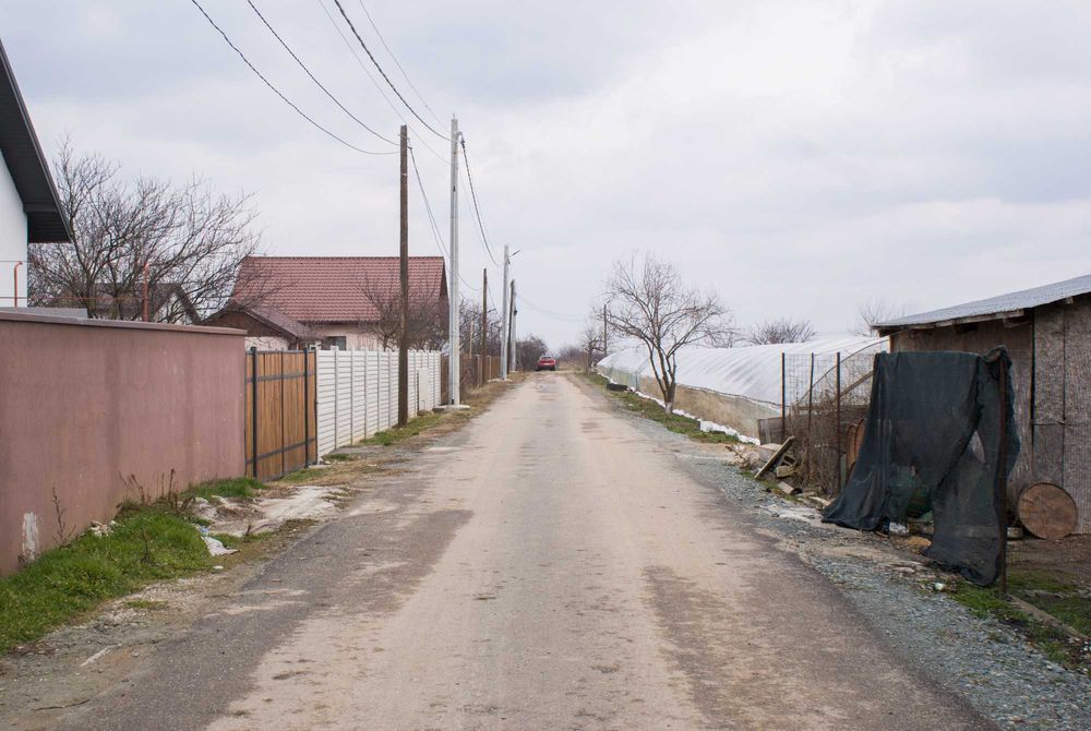 De vanzare- Teren intravilan 1000mpAdunatii Copaceni