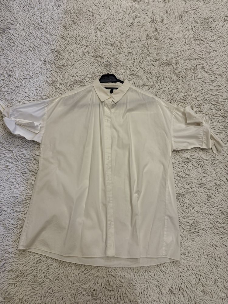Рубашка Armani exhange . Размер М . В очень хорошем .