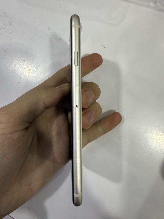 Iphone SE 3 128Gb ( Год Выпуска - 2022 )