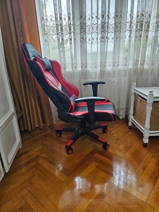 Scaun de birou gaming MYRIA MG7409 ca NOU