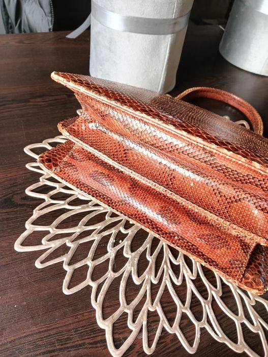 Geantă damă  din piele naturală de șarpe