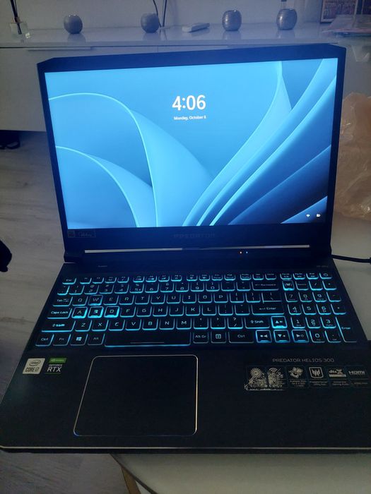 Urgent Laptop acer RTX 3060 6GB, i7 10th