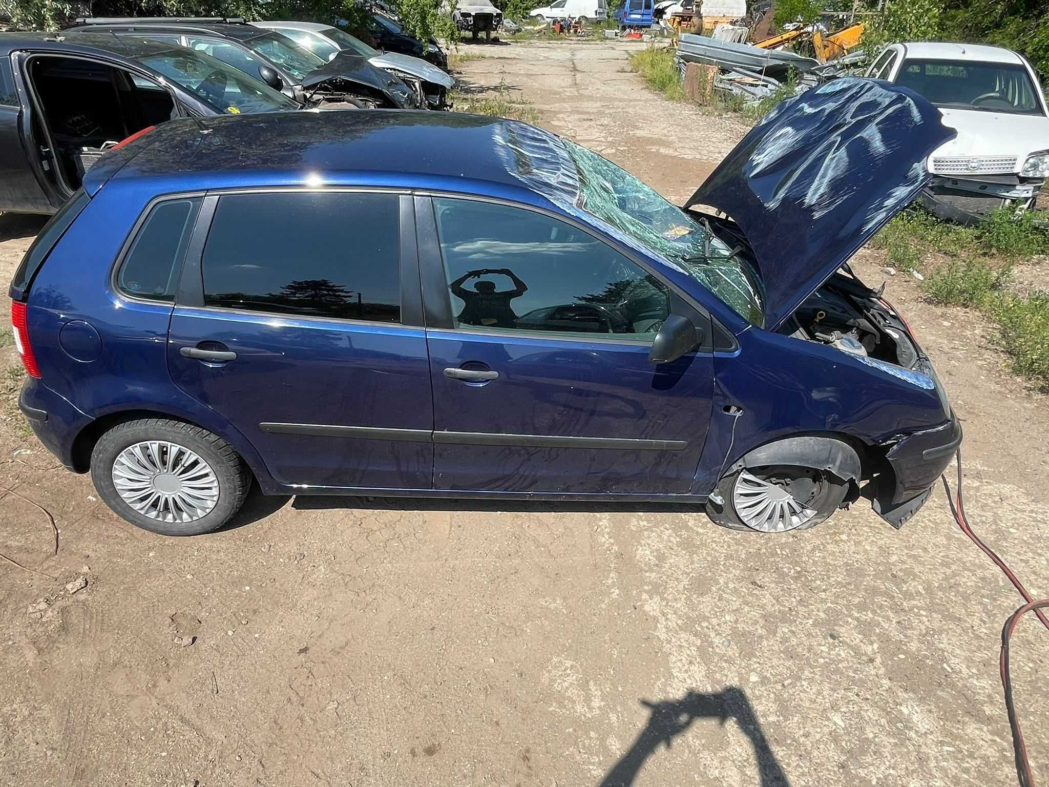 dezmembrez polo 9n 1.2i cod motor AZQ