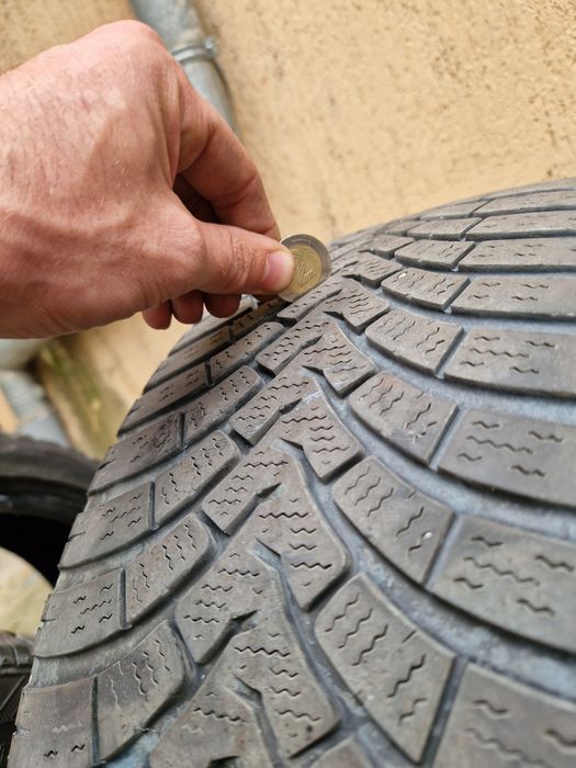 Зимни гуми Falken eurowinter hs01 205 45 R17