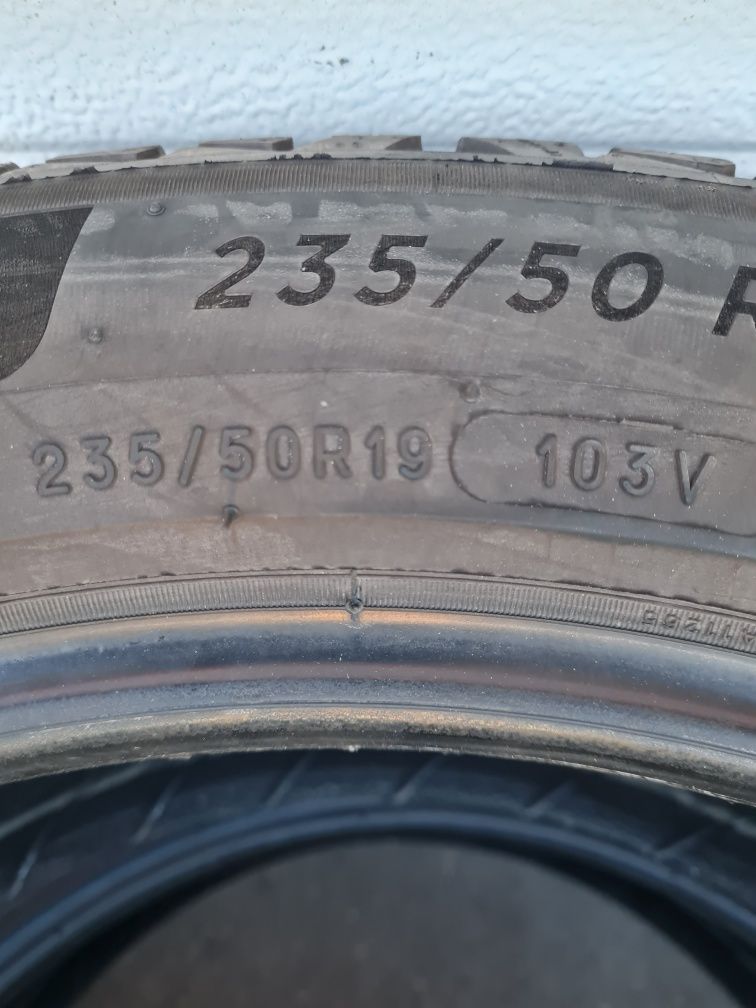 Всесезонни гуми 2 броя MICHELIN CrossClimate2 235 50 R19 дот 1222