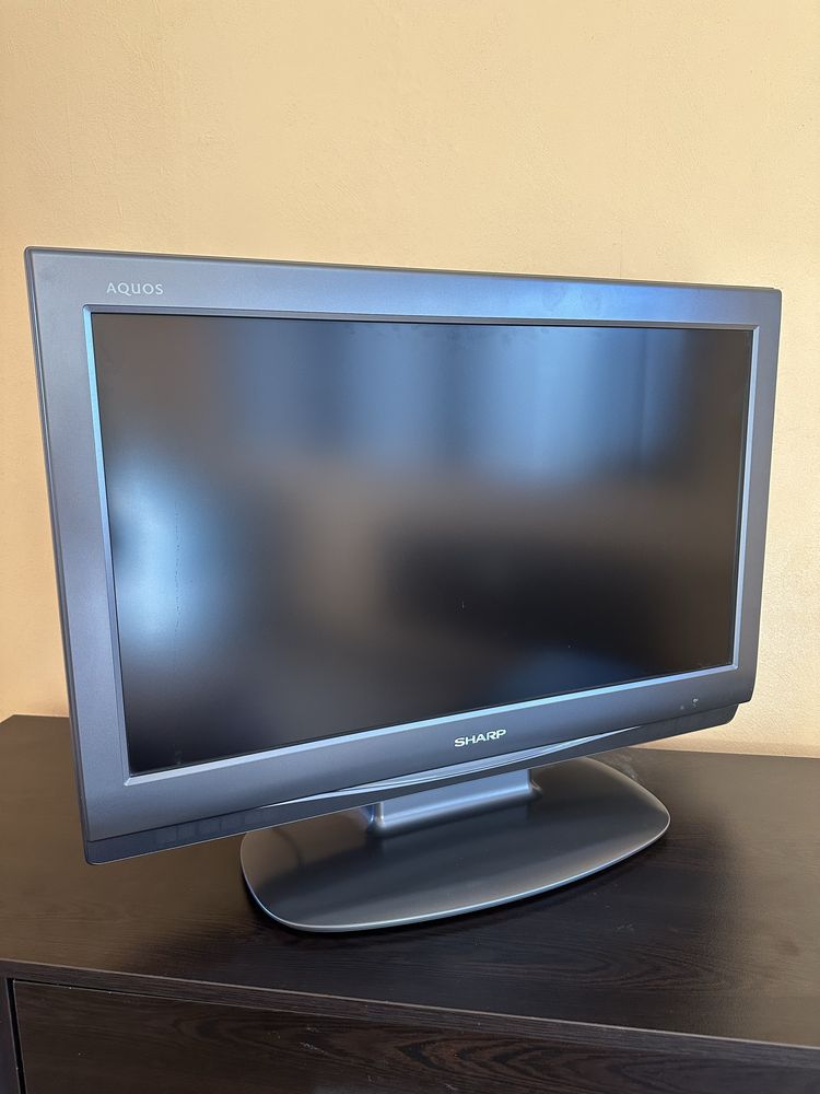 LCD телевизор Sharp - AQUOS LC-26D44E-GY  26 инча /66см/