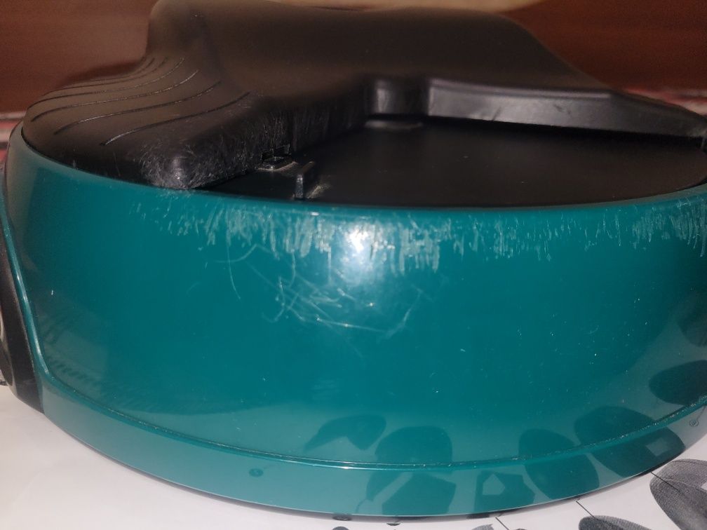 Продавам автоматична хранилка Pet Feeder КН 6900